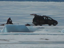 03-24-11-assemble-iceboat-01