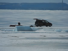 03-24-11-assemble-iceboat-03